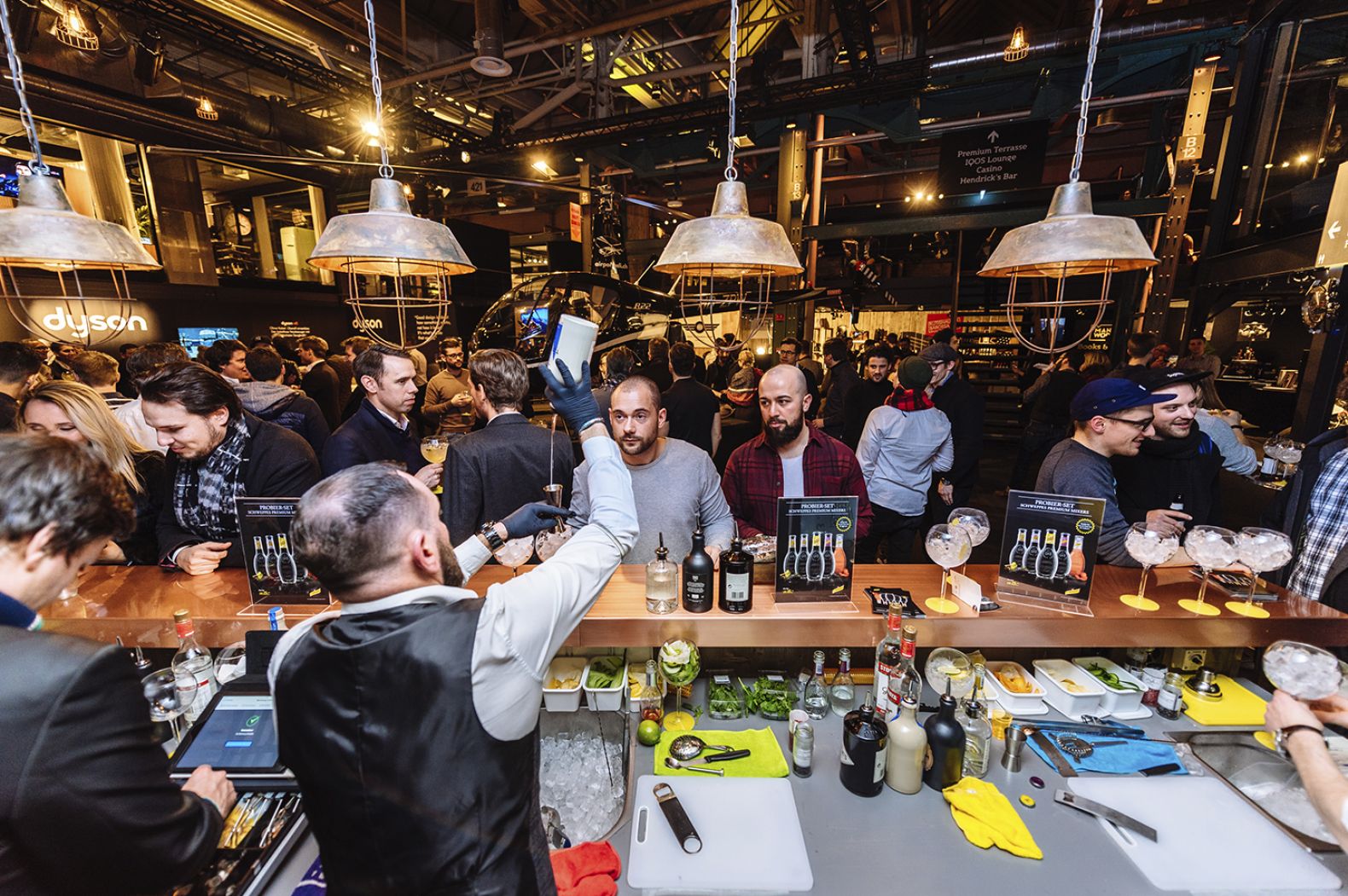 Schweppes an Man's World Bar